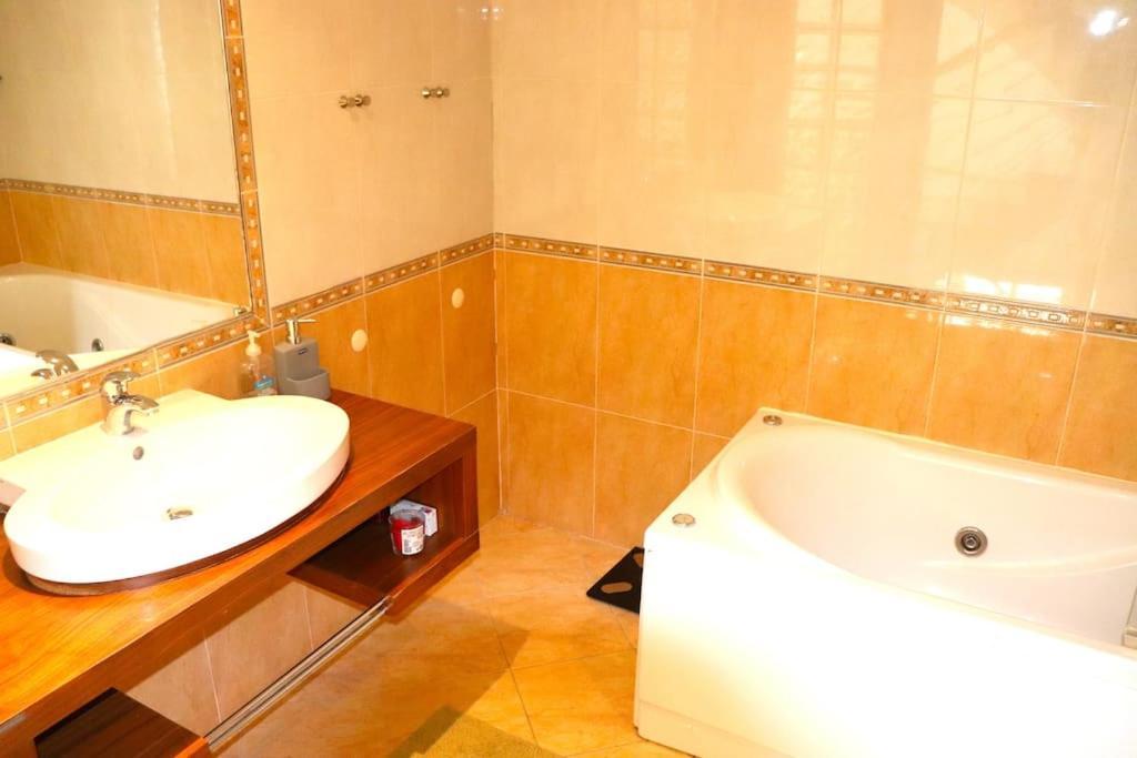 Sea Breeze House Ericeira - Ribeira Dilhas Beach Εξωτερικό φωτογραφία