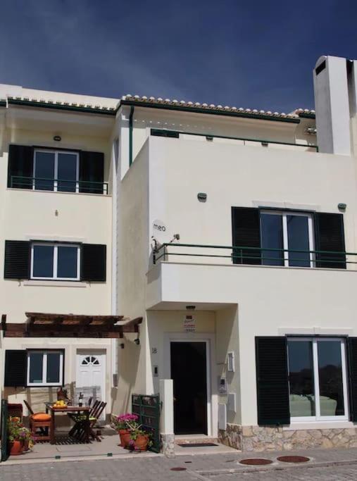 Sea Breeze House Ericeira - Ribeira Dilhas Beach Εξωτερικό φωτογραφία